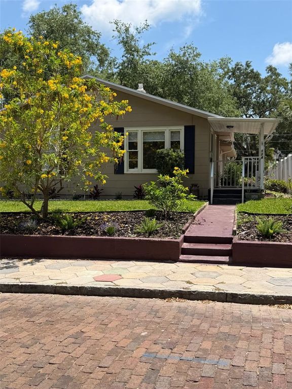 124 20TH AVENUE N, St Petersburg, FL 33704