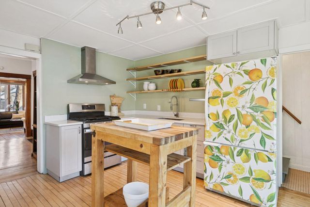 834 Watson Avenue, Saint Paul, MN 55102