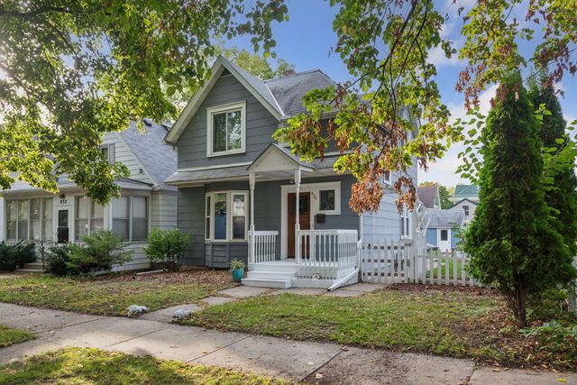 834 Watson Avenue, Saint Paul, MN 55102