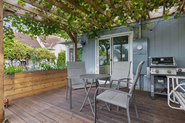 834 Watson Avenue, Saint Paul, MN 55102