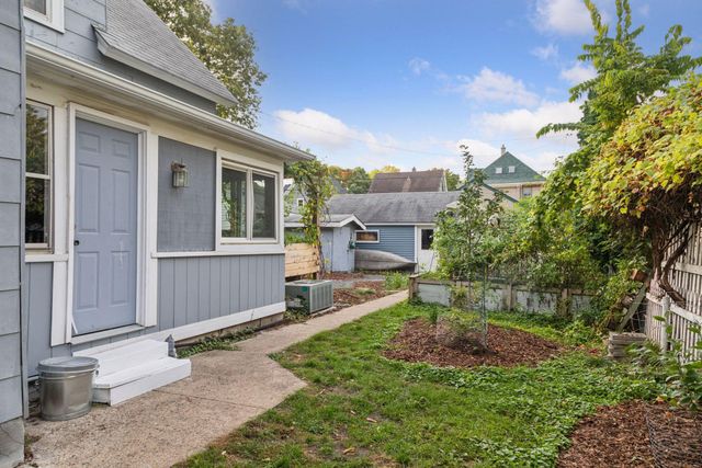 834 Watson Avenue, Saint Paul, MN 55102