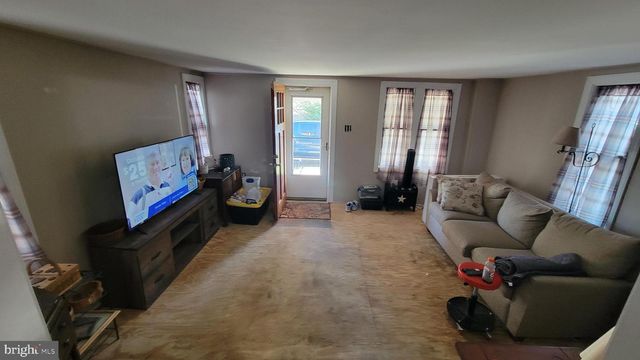 1747 TEMPLE AVE, Lancaster, PA 17603