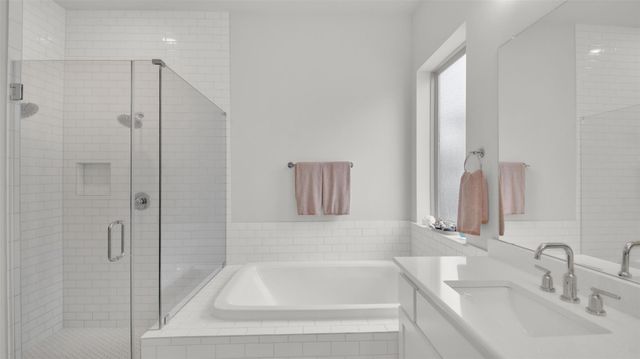 19504 Serenity LN, Lago Vista, TX 78645