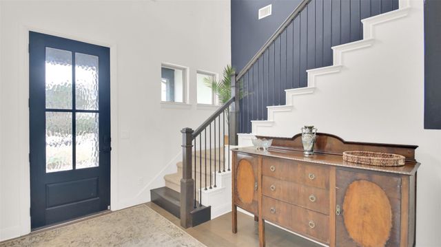 19504 Serenity LN, Lago Vista, TX 78645