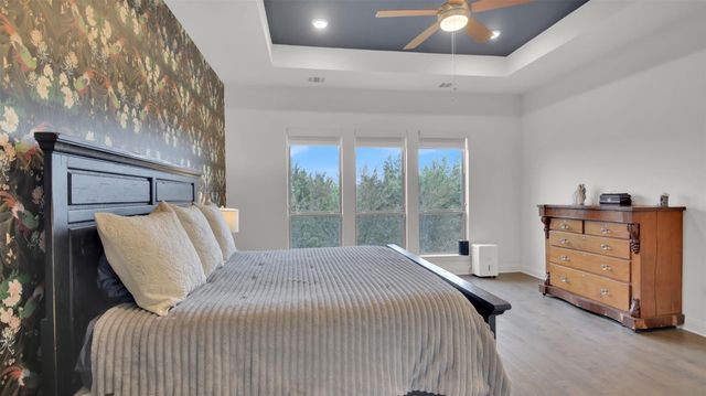 19504 Serenity LN, Lago Vista, TX 78645