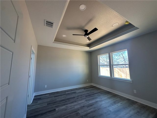 1516 Dansby Street, Bryan, TX 77803