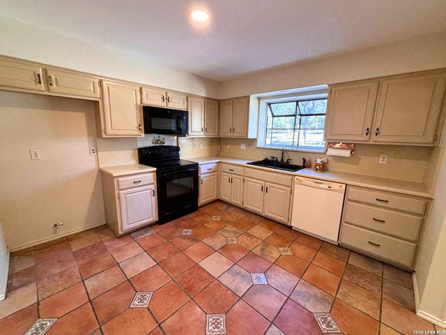 514 Fossel Pass St, San Antonio, TX 78260