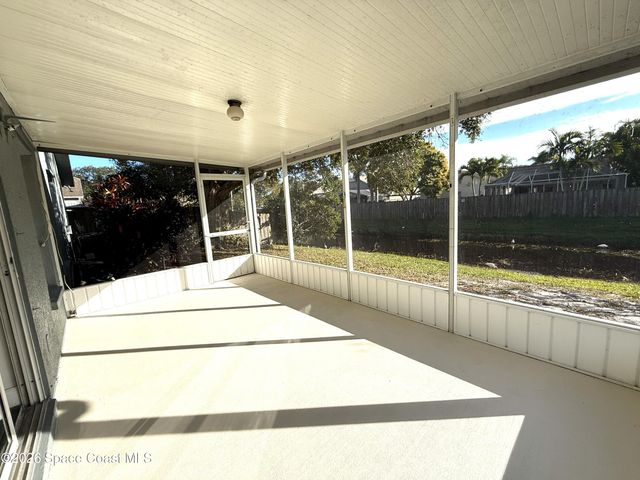 2924 Pebble Creek Street, Melbourne, FL 32935