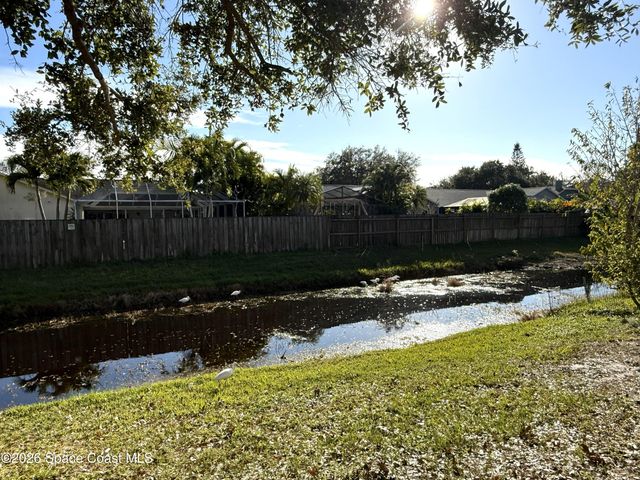 2924 Pebble Creek Street, Melbourne, FL 32935