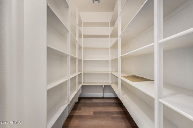 1672 S SUNSET Drive, Chandler, AZ 85286