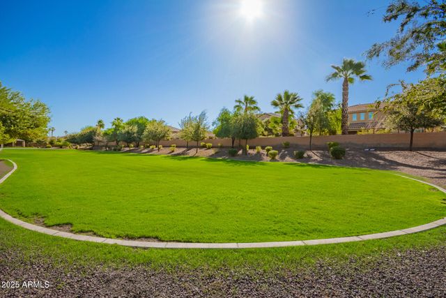 1672 S SUNSET Drive, Chandler, AZ 85286