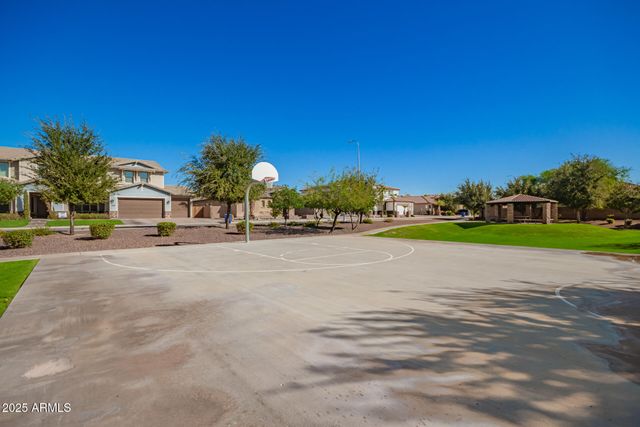 1672 S SUNSET Drive, Chandler, AZ 85286
