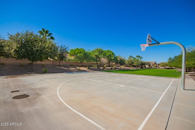 1672 S SUNSET Drive, Chandler, AZ 85286