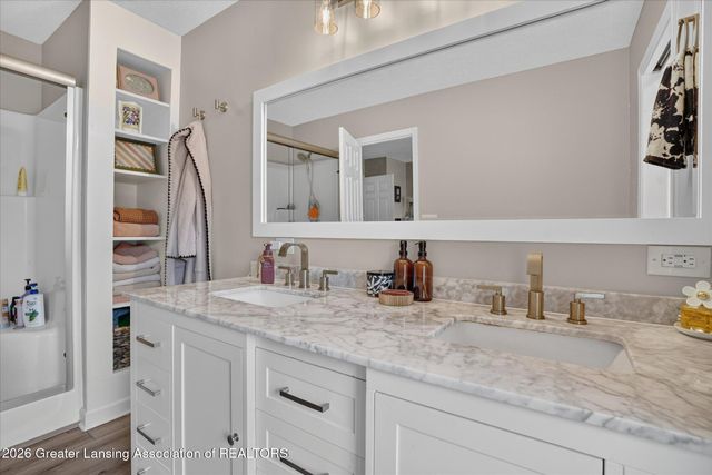 15927 Pastoral Path, East Lansing, MI 48823