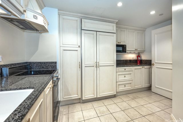 1888 Kalakaua Avenue PH 3503, Honolulu, HI 96815