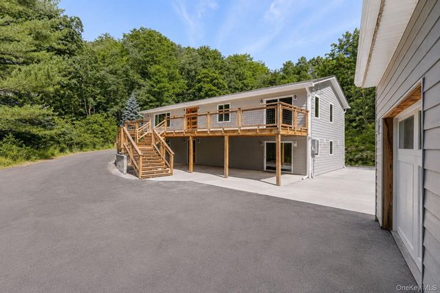 117 Camp Road, Red Hook, NY 12571
