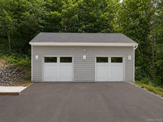 117 Camp Road, Red Hook, NY 12571