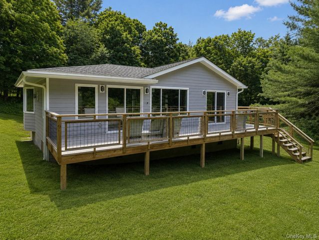 117 Camp Road, Red Hook, NY 12571