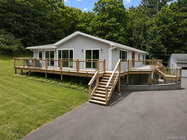 117 Camp Road, Red Hook, NY 12571