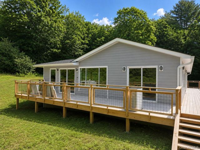 117 Camp Road, Red Hook, NY 12571