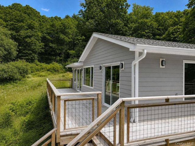 117 Camp Road, Red Hook, NY 12571