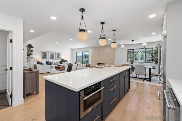 3008 Garboso St., Carlsbad, CA 92009