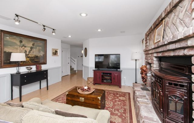 11005 Annmarie Ct, Auburn, CA 95603