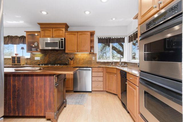 11005 Annmarie Ct, Auburn, CA 95603