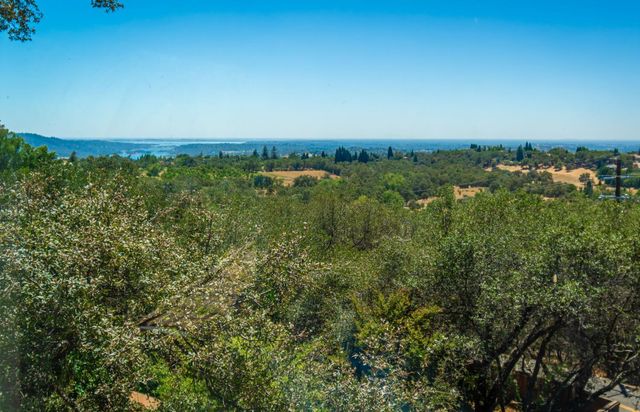 11005 Annmarie Ct, Auburn, CA 95603