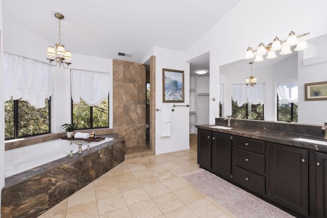 11005 Annmarie Ct, Auburn, CA 95603