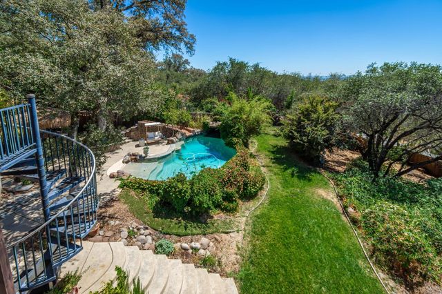 11005 Annmarie Ct, Auburn, CA 95603