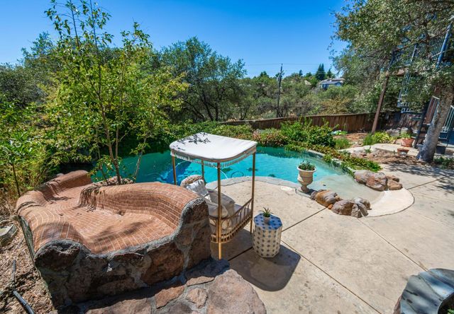 11005 Annmarie Ct, Auburn, CA 95603