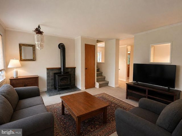 768 S 6TH ST, Philadelphia, PA 19147