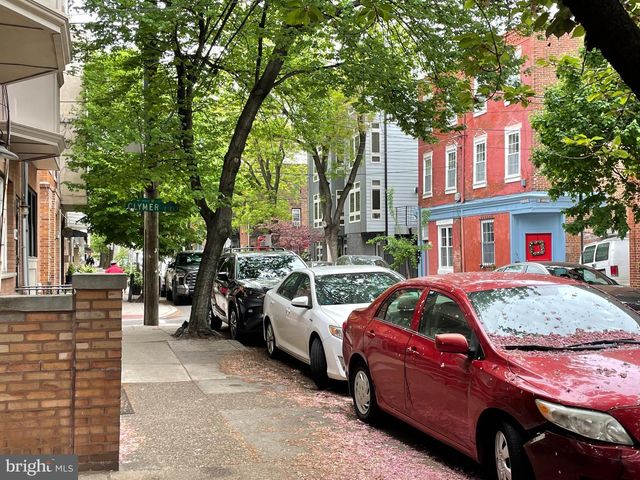 768 S 6TH ST, Philadelphia, PA 19147