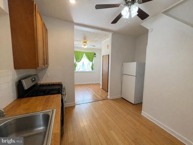 768 S 6TH ST, Philadelphia, PA 19147