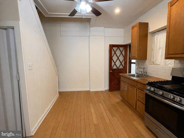 768 S 6TH ST, Philadelphia, PA 19147