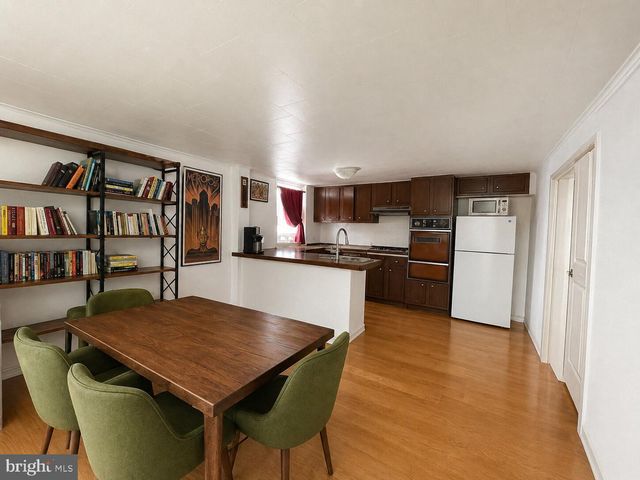 768 S 6TH ST, Philadelphia, PA 19147