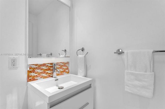 101 SW 21st Rd, Miami, FL 33129