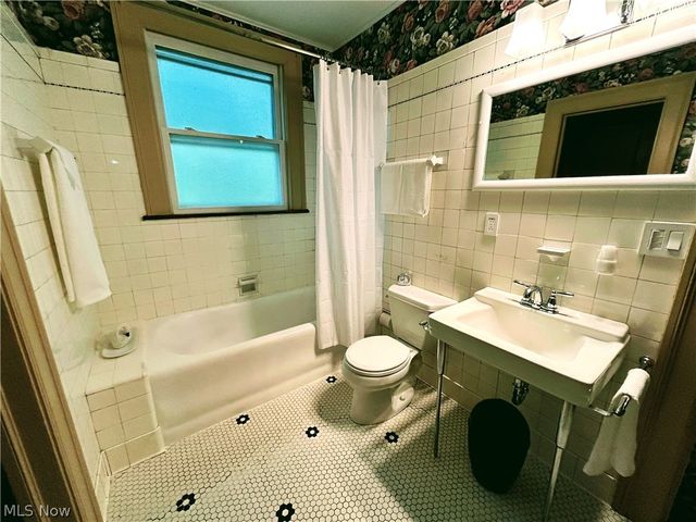 1459 Arthur Avenue, Lakewood, OH 44107