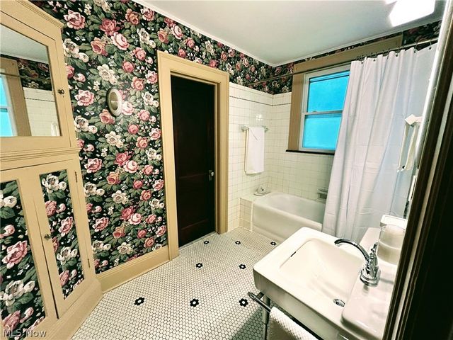 1459 Arthur Avenue, Lakewood, OH 44107