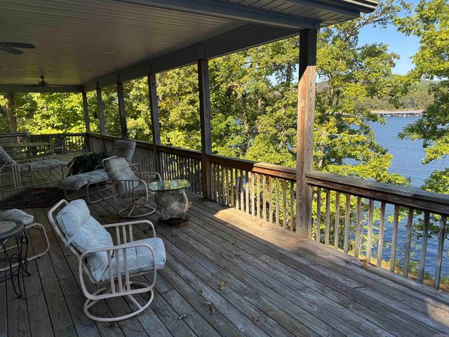 650 Davidson Circle, Greers Ferry, AR 72067