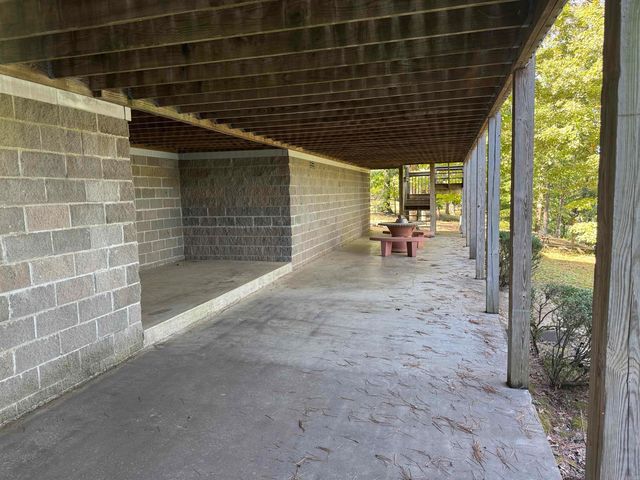 650 Davidson Circle, Greers Ferry, AR 72067