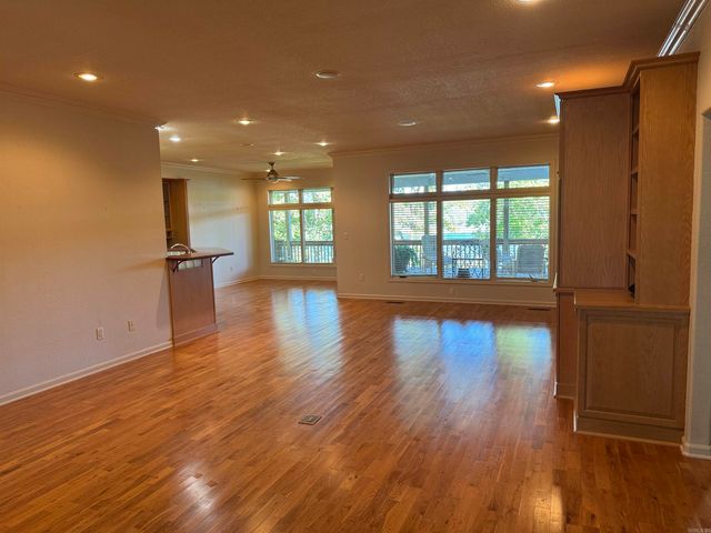 650 Davidson Circle, Greers Ferry, AR 72067