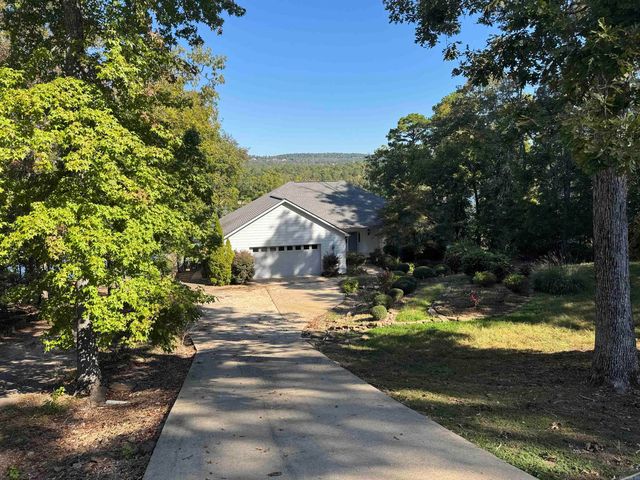 650 Davidson Circle, Greers Ferry, AR 72067