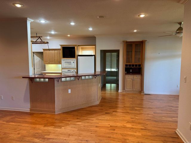 650 Davidson Circle, Greers Ferry, AR 72067