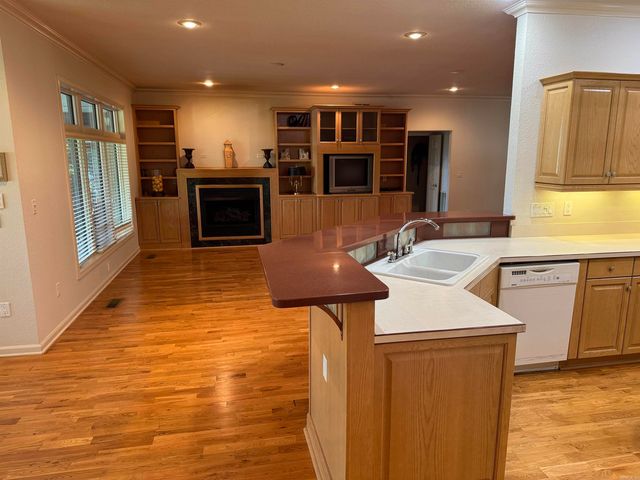 650 Davidson Circle, Greers Ferry, AR 72067