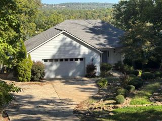 650 Davidson Circle, Greers Ferry, AR 72067