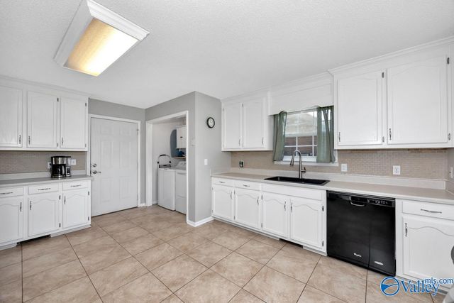 108 Amesbury Drive, Harvest, AL 35749