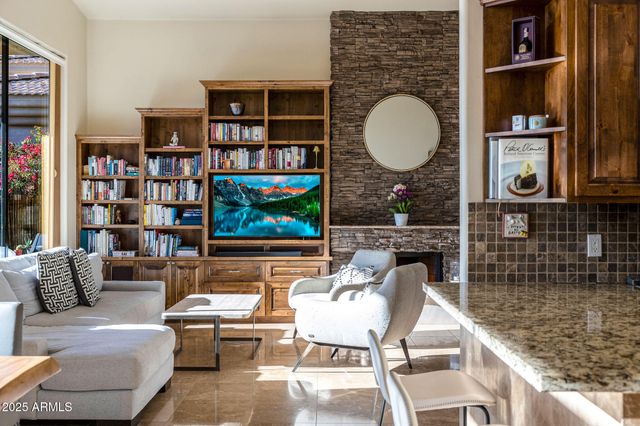 24350 N WHISPERING RIDGE Way 9, Scottsdale, AZ 85255