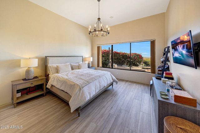 24350 N WHISPERING RIDGE Way 9, Scottsdale, AZ 85255